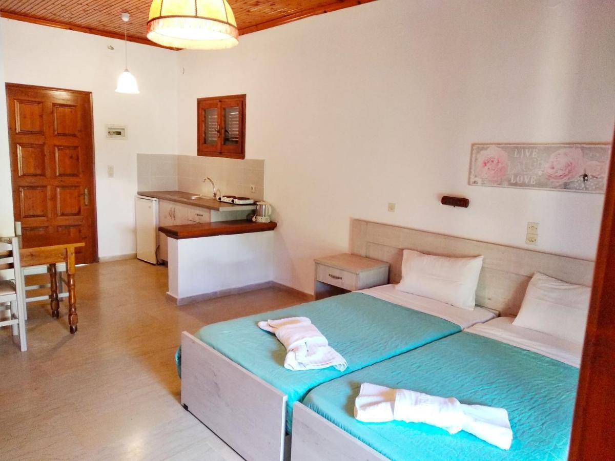 Alex Katerina Apartments Peroulades  Esterno foto